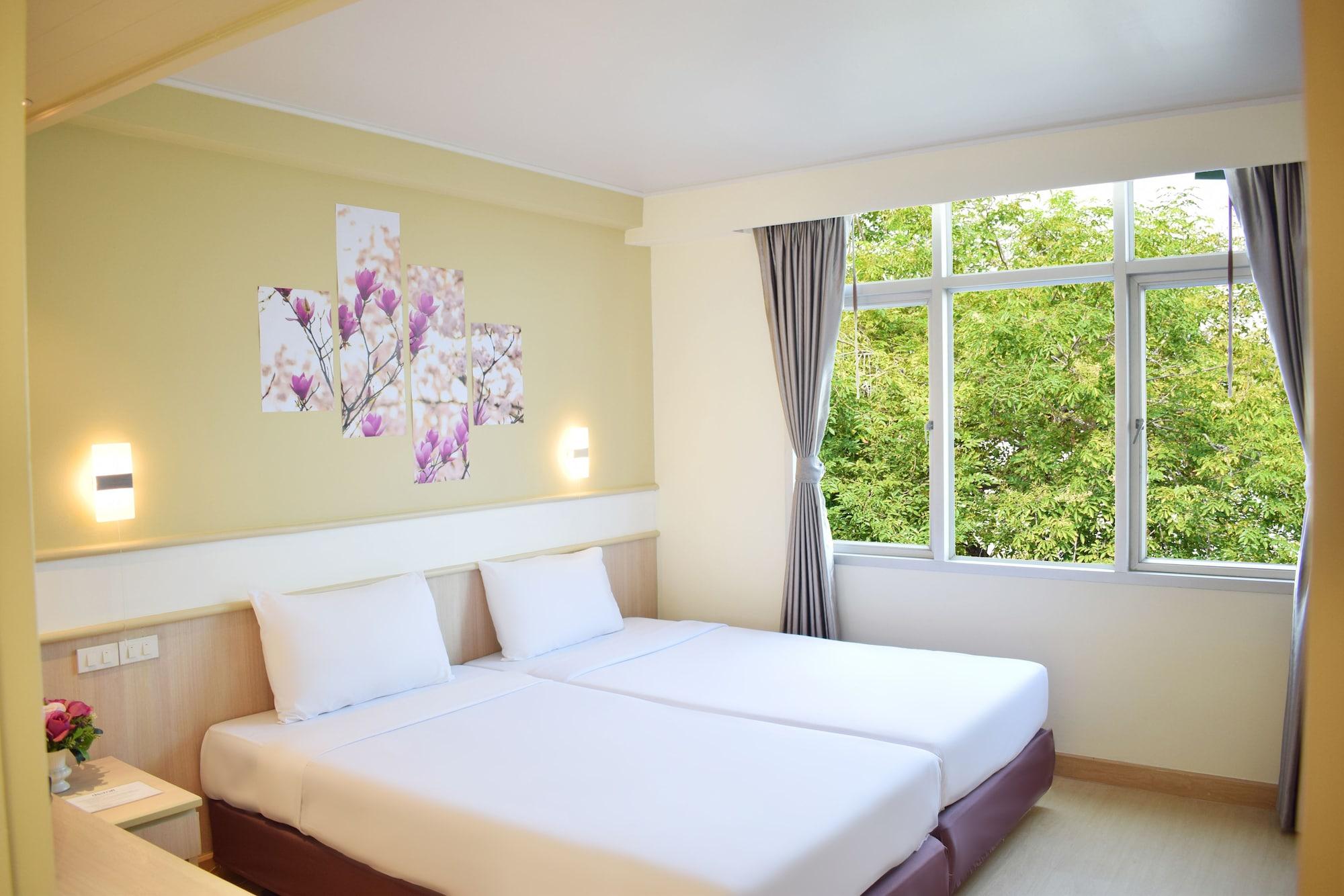 Standard Twin Room
